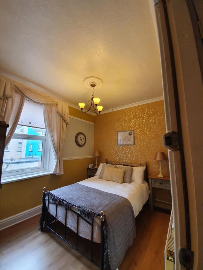 בלקפול J'S Mayfair Guest House מראה חיצוני תמונה