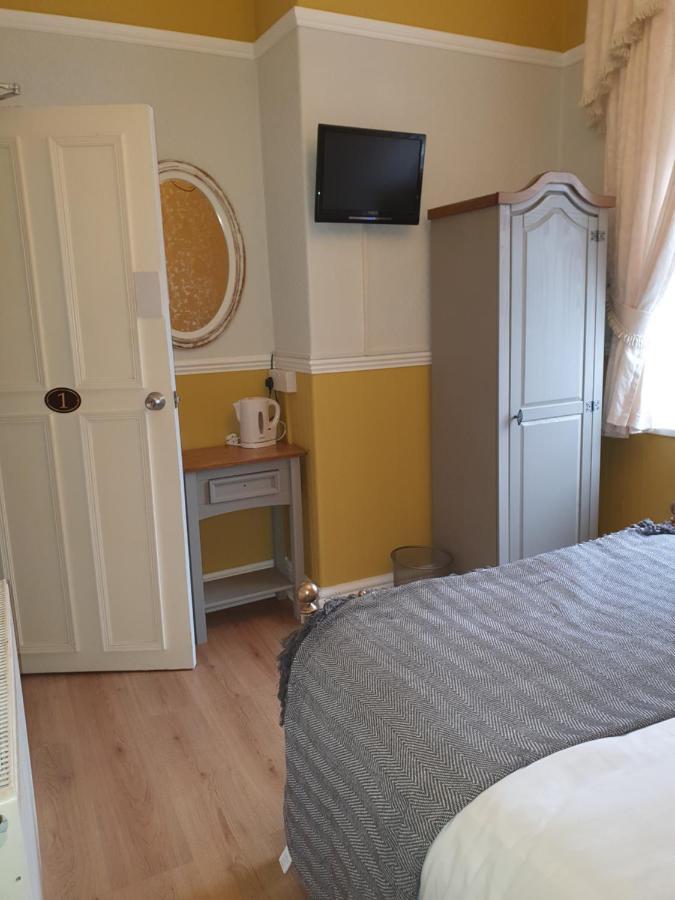 בלקפול J'S Mayfair Guest House מראה חיצוני תמונה